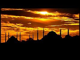 Фото Стамбула с двумя мечетями (Голубая мечеть и Софийский собор)